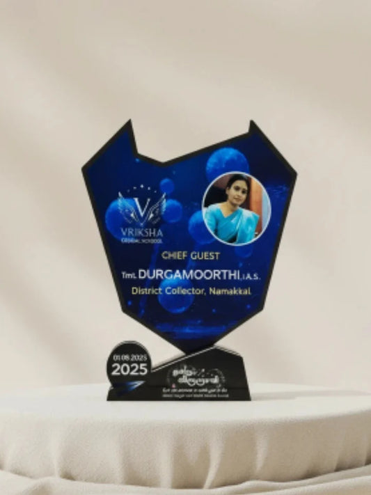 Acrylic plaque with a portrait and text on a beige background