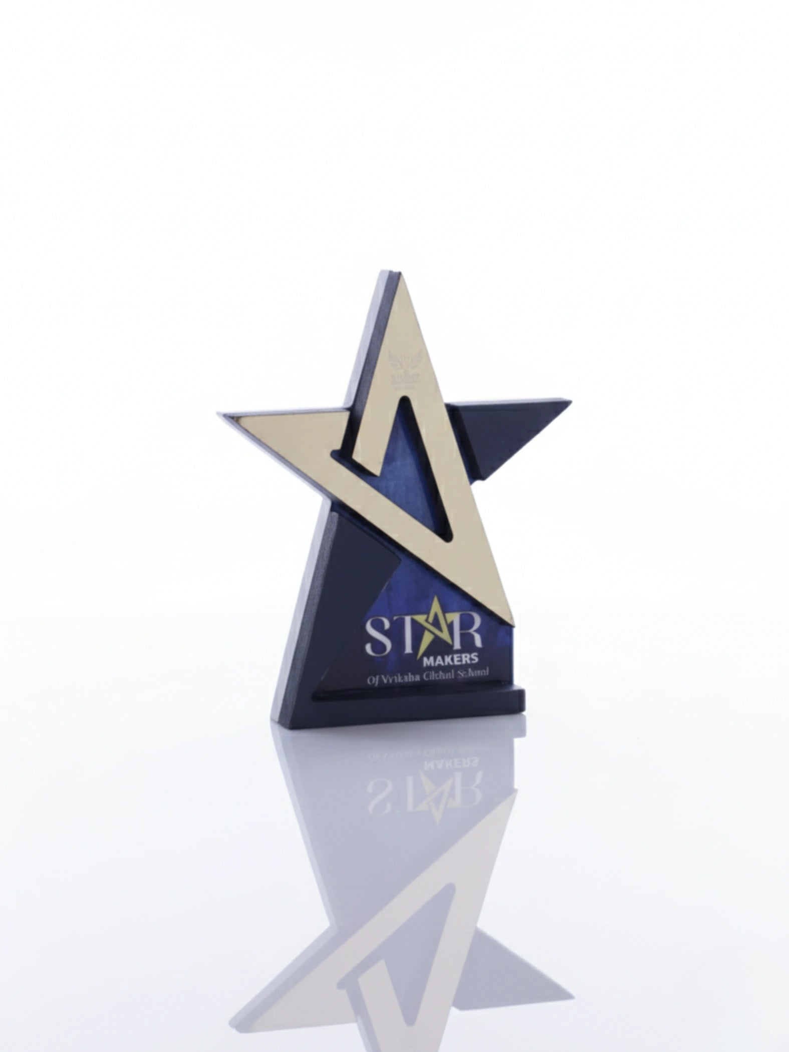 Star-shaped award with 'Star Makers' branding on a white background
