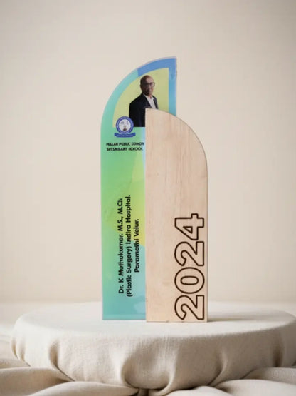 chief guest trophy on table