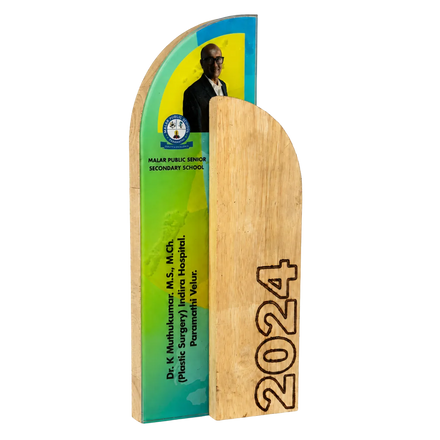 Personalised Chief Guest Memento – Custom Recognition Trophy