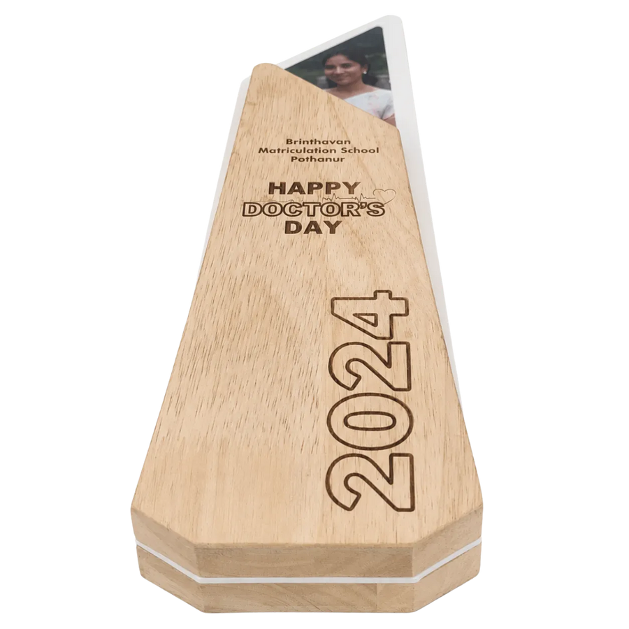 Doctor appreciation trophy for hospitals and healthcare events