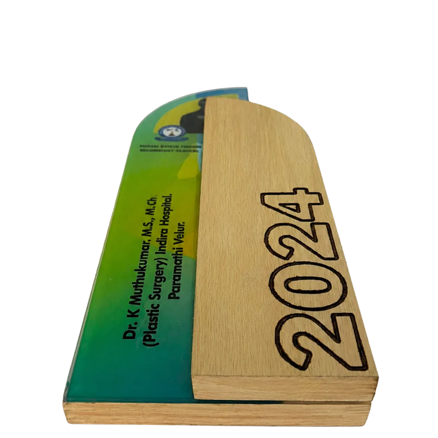 Personalised chief guest award for conferences and ceremonies