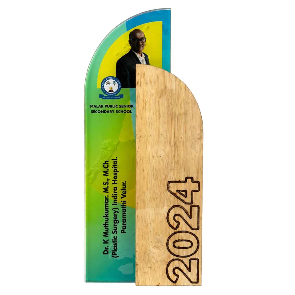 Personalised chief guest memento with custom recognition details, front view